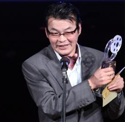 Найруулагч Д.Төрмөнх шинэ уран бүтээлдээ оржээ